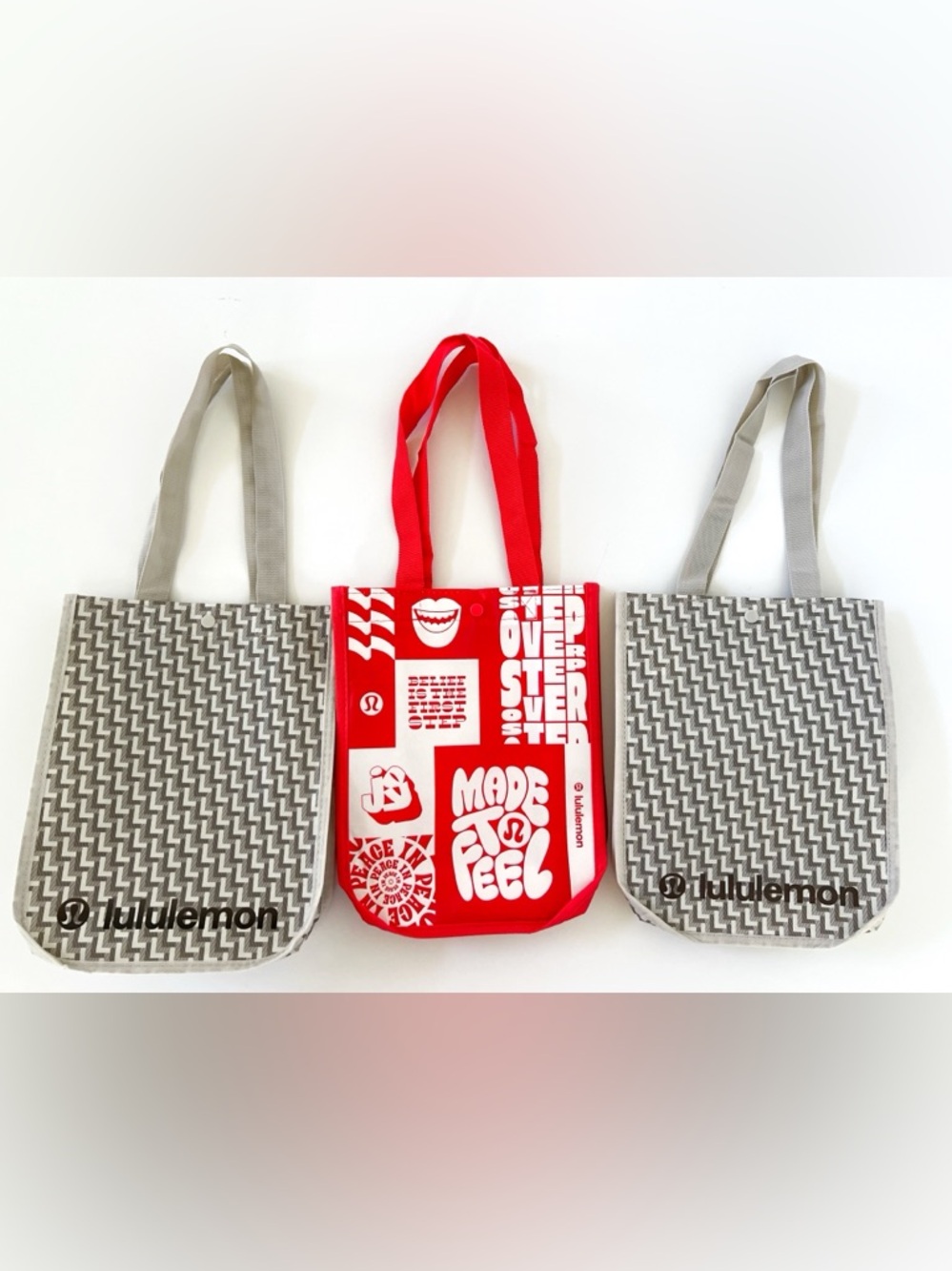 lululemon athletica totes (3)
